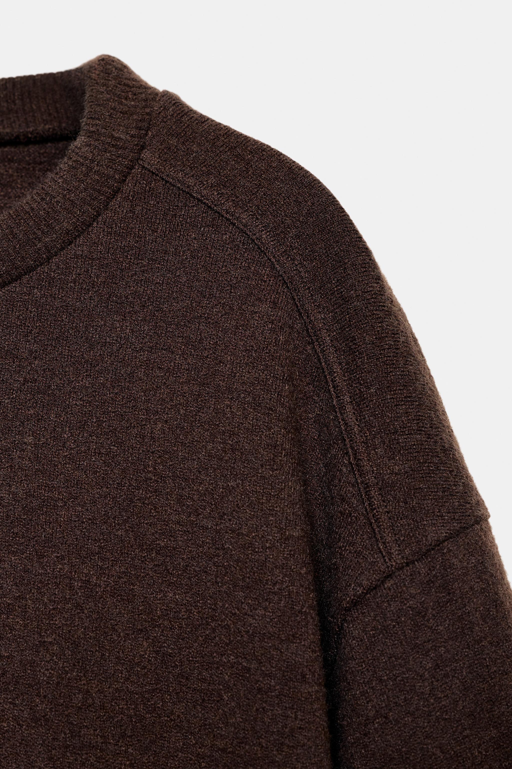 SOFT SWEATSHIRT